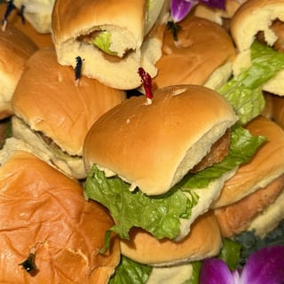 Sliders (Grilled, Fried or Jerk Chicken)
